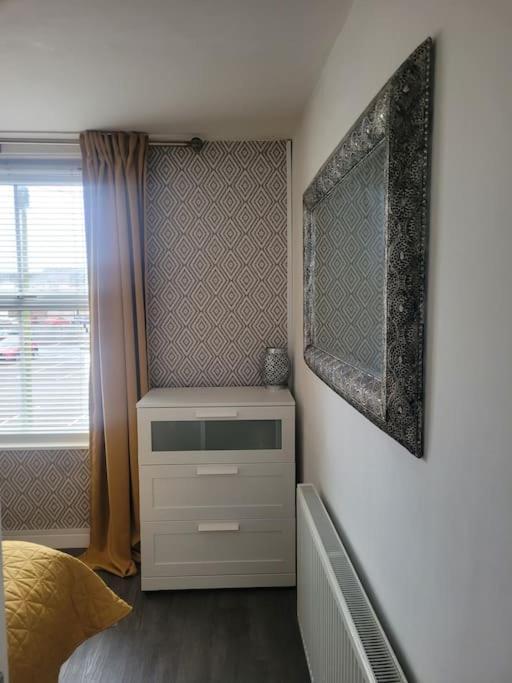Ferienwohnung No 1 The Terrace Rainhill Exterior foto