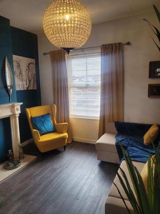 Ferienwohnung No 1 The Terrace Rainhill Exterior foto
